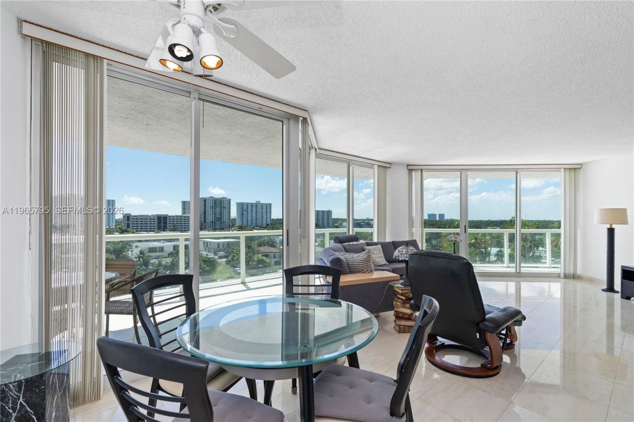 16400 Collins Ave , Unit 744, Sunny Isles Beach, FL 33160 Photo