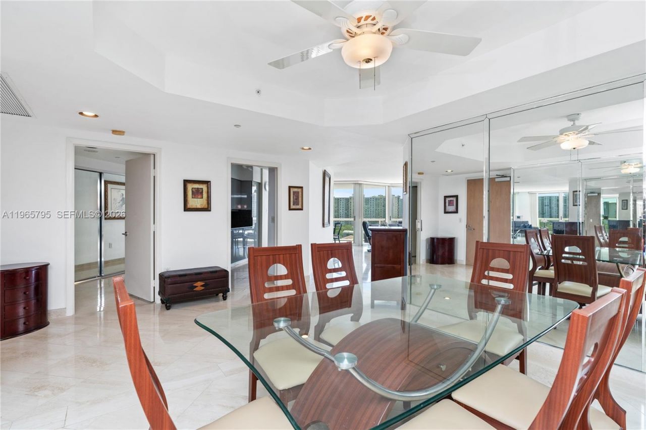 16400 Collins Ave , Unit 744, Sunny Isles Beach, FL 33160 Photo