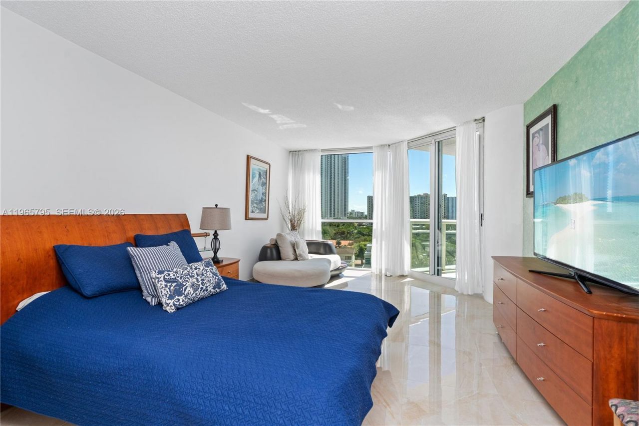 16400 Collins Ave , Unit 744, Sunny Isles Beach, FL 33160 Photo