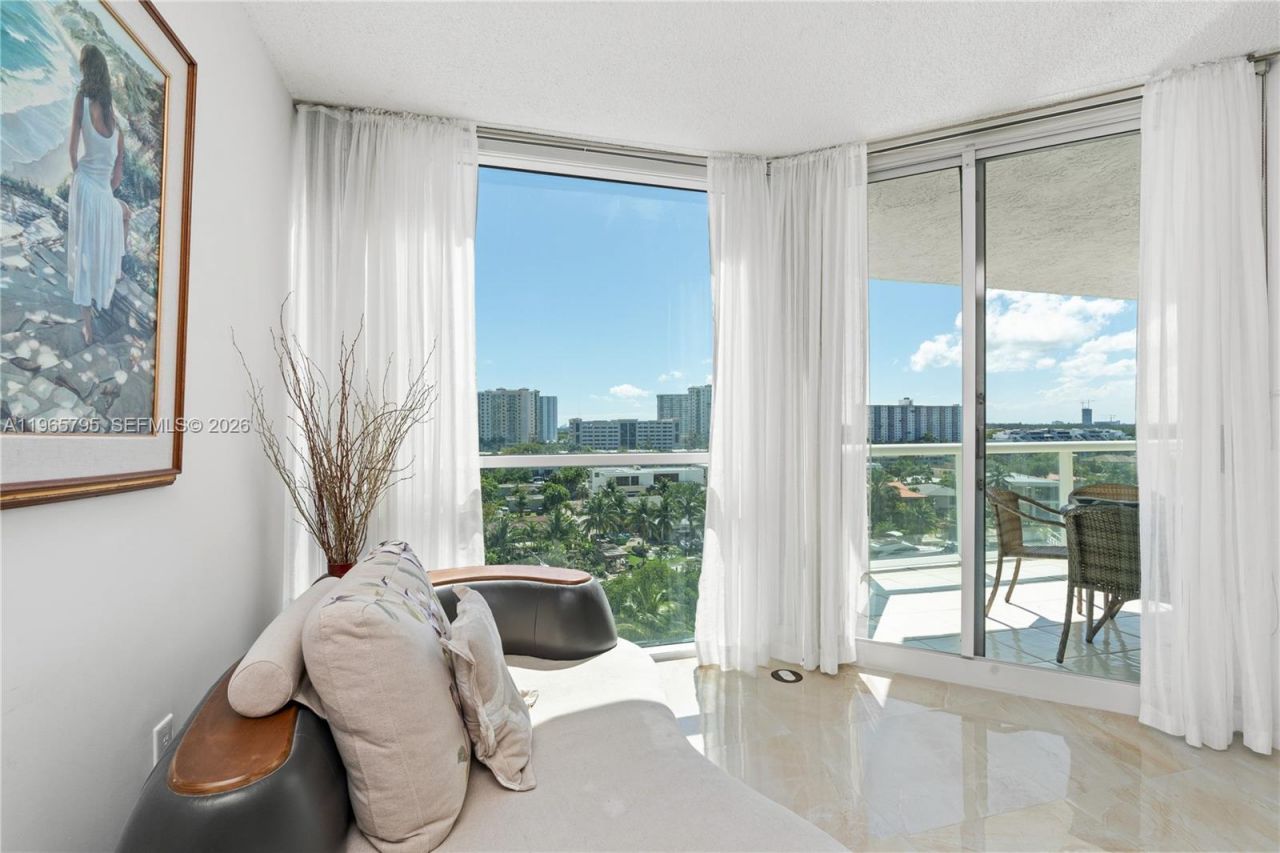 16400 Collins Ave , Unit 744, Sunny Isles Beach, FL 33160 Photo