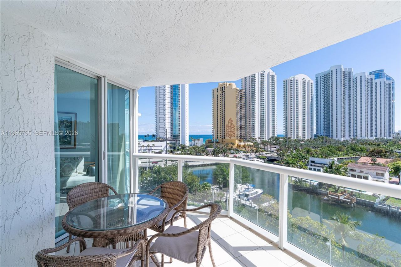 16400 Collins Ave , Unit 744, Sunny Isles Beach, FL 33160 Photo