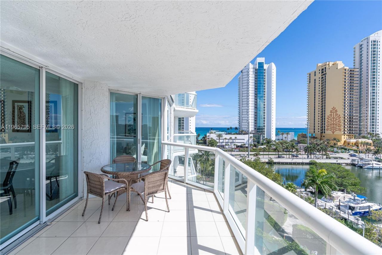 16400 Collins Ave , Unit 744, Sunny Isles Beach, FL 33160 Photo