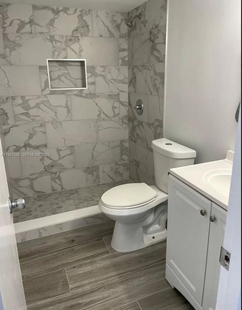 20400 NW 7 , Unit 106, Miami Gardens, FL 33169 Photo