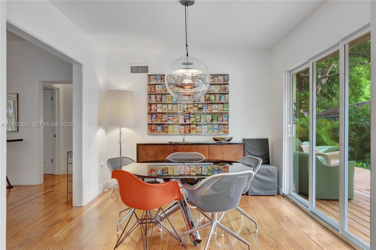 842 NW 9th Ct , Miami, FL 33136 Photo