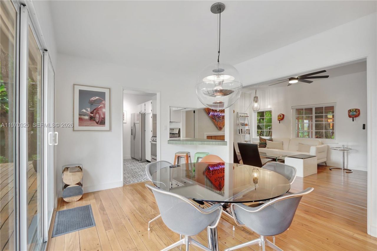 842 NW 9th Ct , Miami, FL 33136 Photo