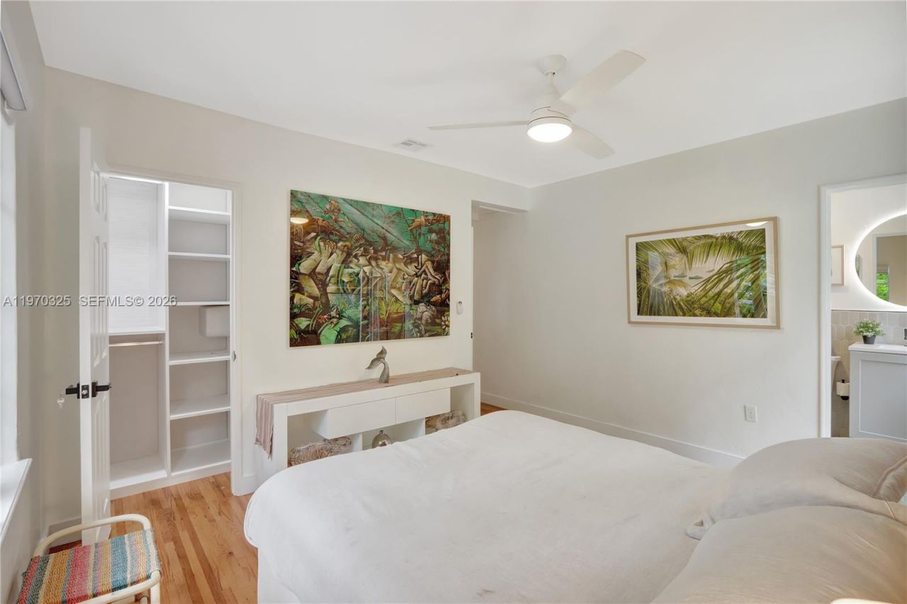 842 NW 9th Ct , Miami, FL 33136 Photo