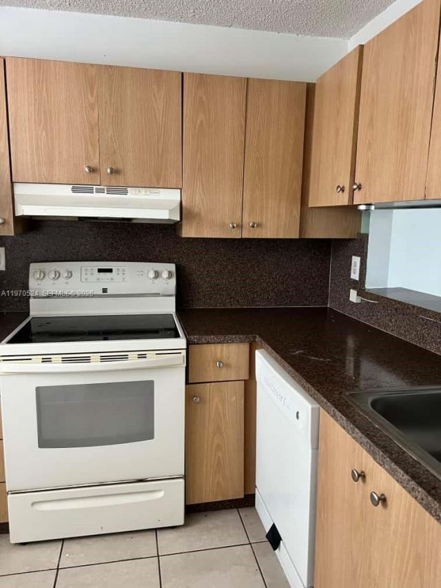 3470 Foxcroft Rd, Unit 307, Miramar, FL 33025 Photo