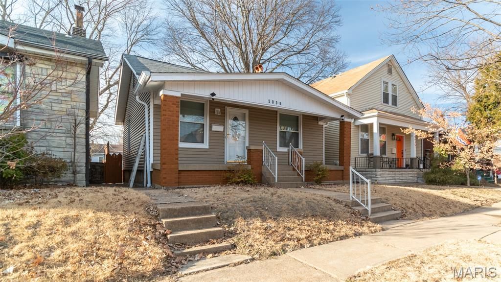 5039 Grace Avenue, Saint Louis, MO 63116 Main Photo