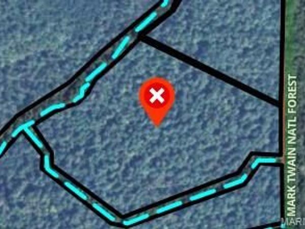 203 Madison CR 410 , Fredericktown, MO 63645