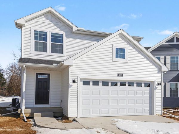 1002 Cedarwood Drive, Greenville, MI 48838