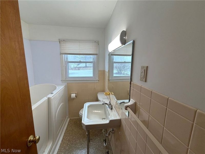 2229 Schneider Street NW, North Canton, OH 44720 Photo 14