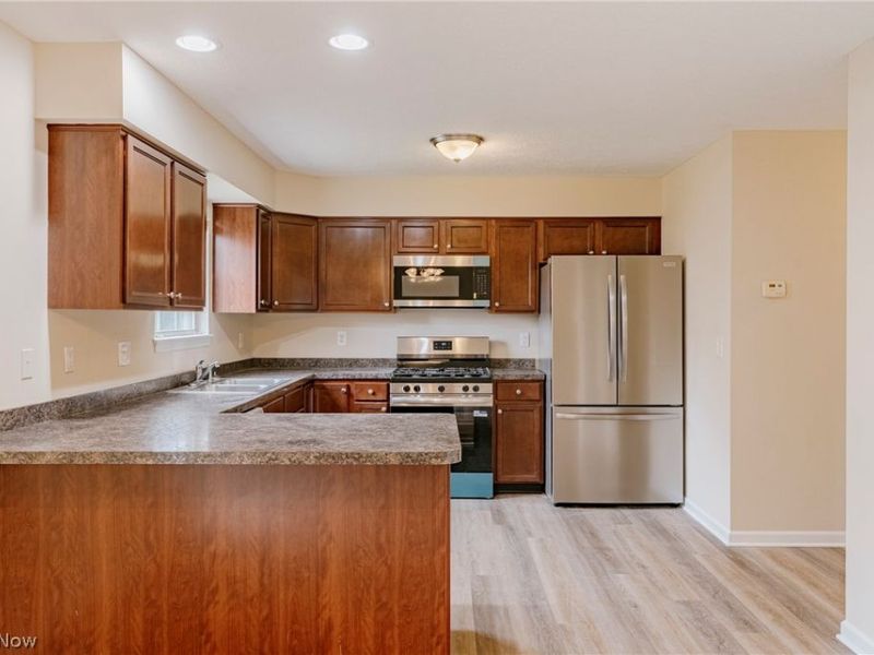 4595 Creekside Drive, Brimfield, OH 44240 Photo 9