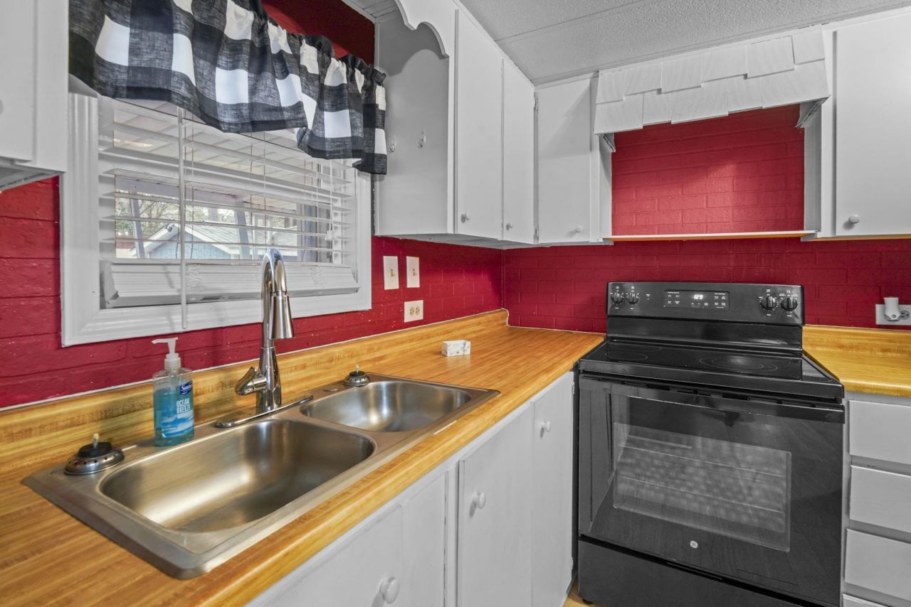 2975 Montgomery Trail  Photo 12