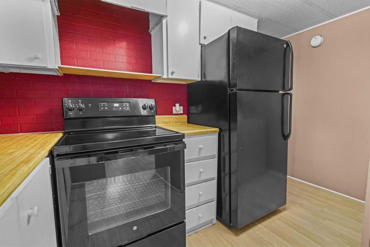 2975 Montgomery Trail  Photo 13