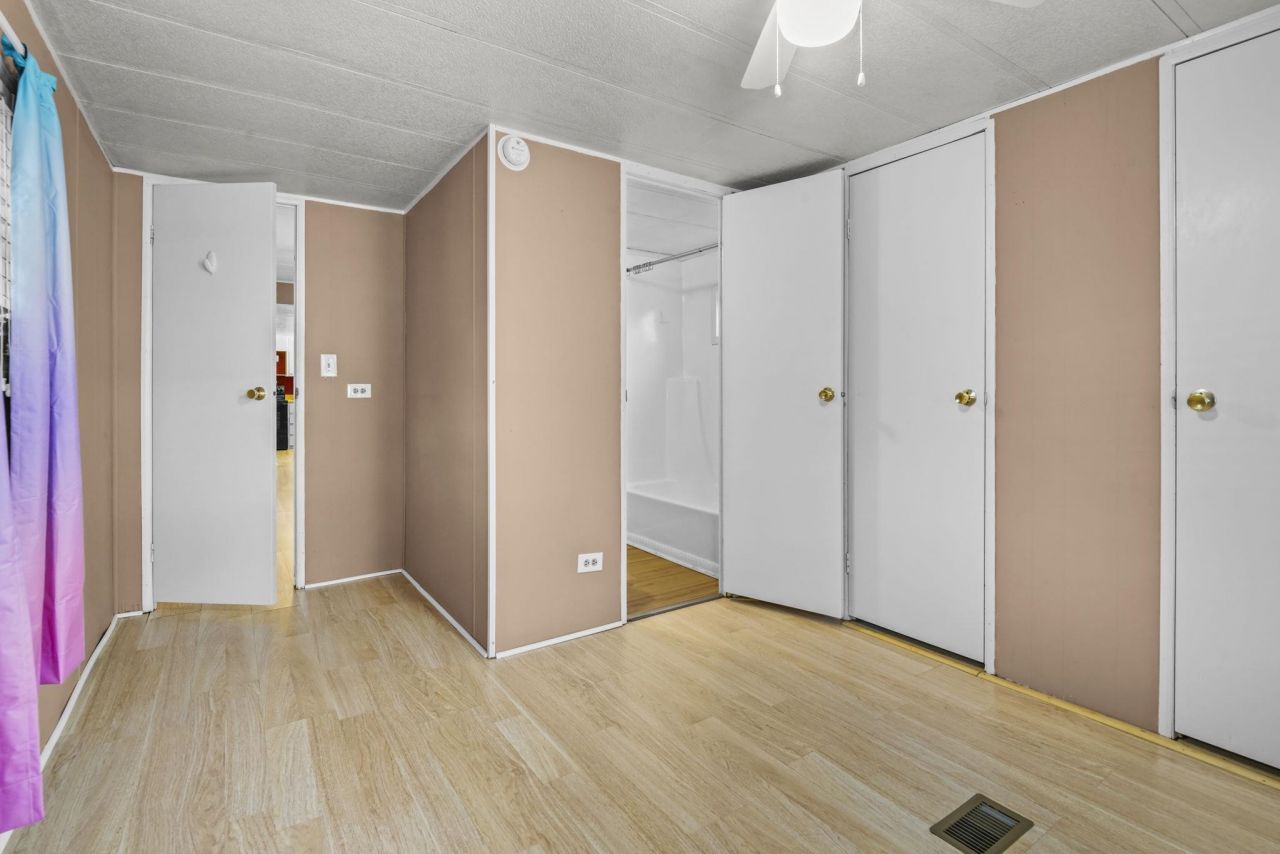 2975 Montgomery Trail  Photo 21