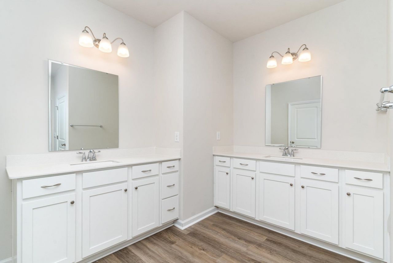 727 Hadara Dr Photo 18