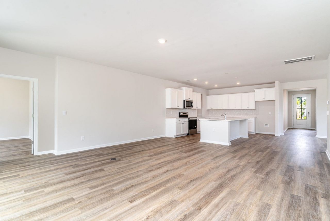 727 Hadara Dr Photo 7