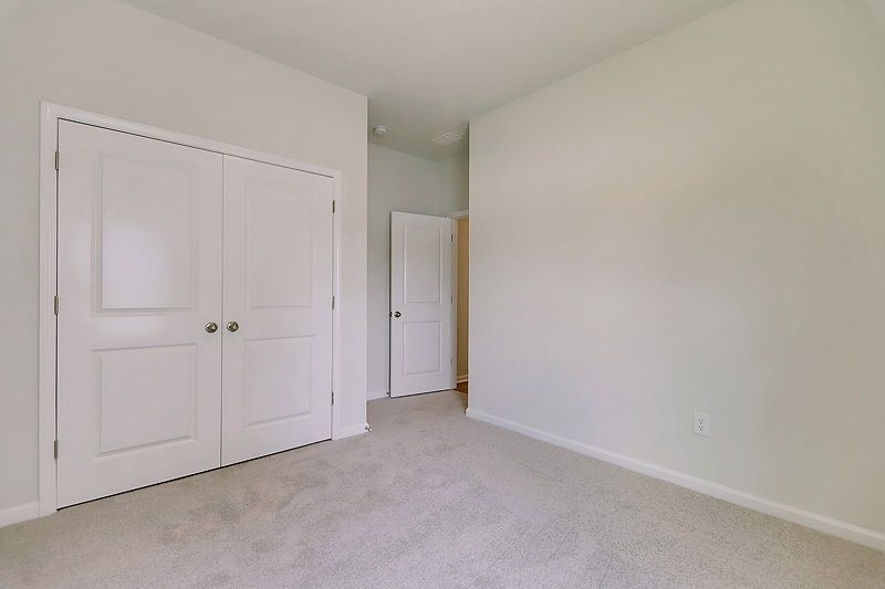 1161 Tibetan St. Photo 12