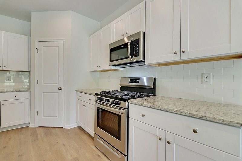 1161 Tibetan St. Photo 21