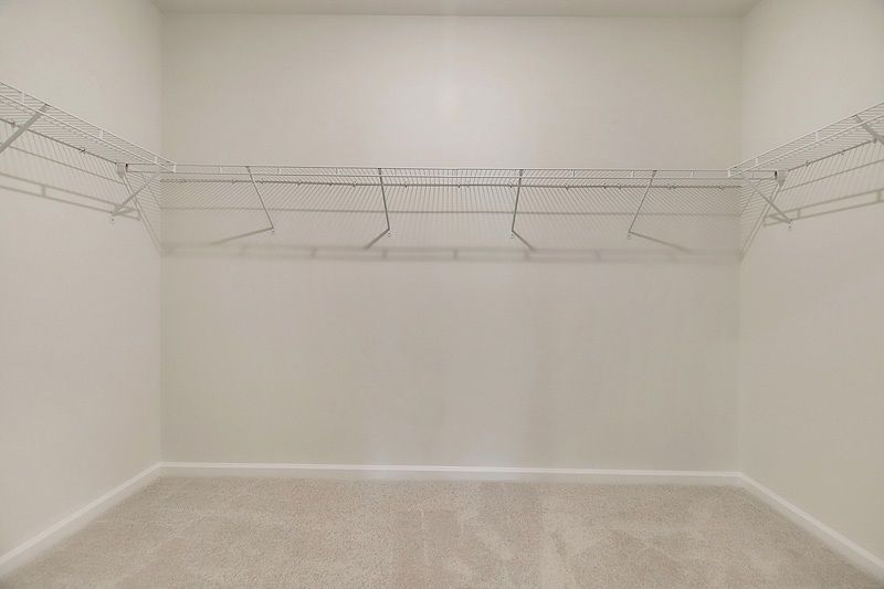 1161 Tibetan St. Photo 9