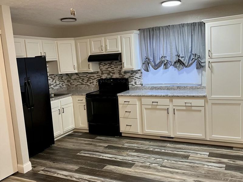 2275 Cable Road, Unit 6, Lima, OH 45807 Photo 3