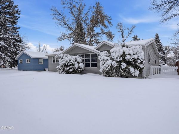 1507 14TH Avenue S, Grand Forks, ND 58201