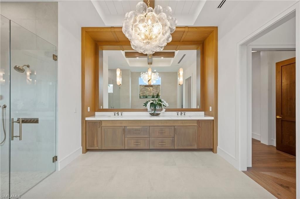 570 Harbour Dr, Naples, FL 34103 Photo