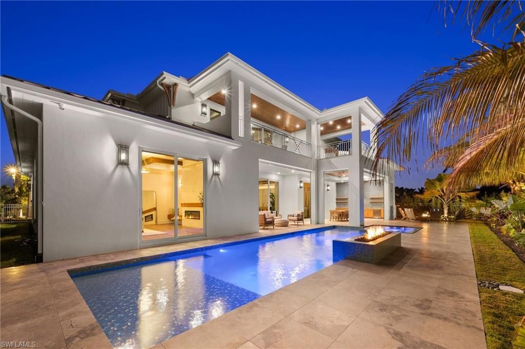 570 Harbour Dr, Naples, FL 34103 Photo