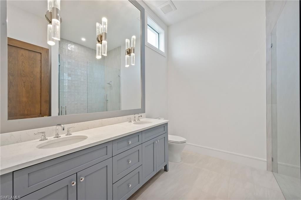 570 Harbour Dr, Naples, FL 34103 Photo