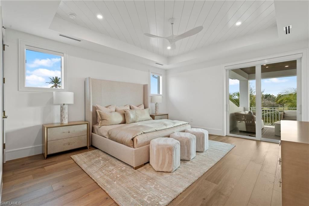 570 Harbour Dr, Naples, FL 34103 Photo