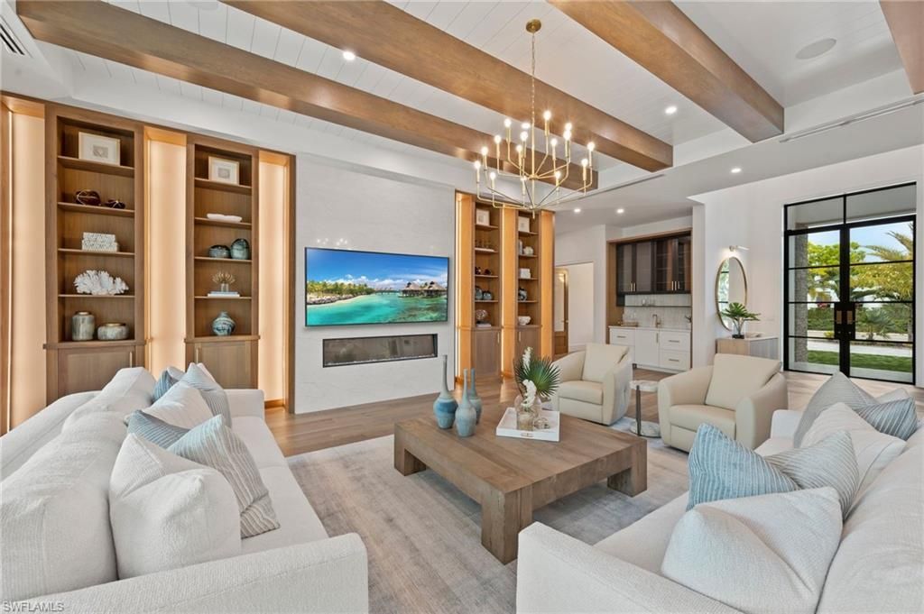 570 Harbour Dr, Naples, FL 34103 Photo