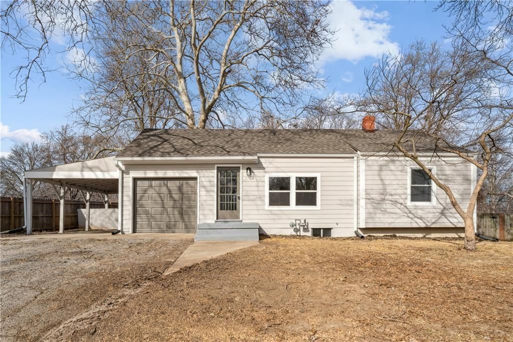 2414 NE 48th Street, Kansas City, MO 64118 Main Photo