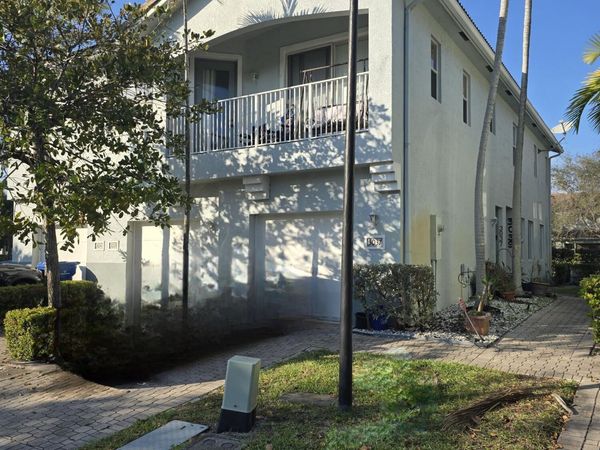 3037 Laurel Ridge Circle, Riviera Beach, FL 33404