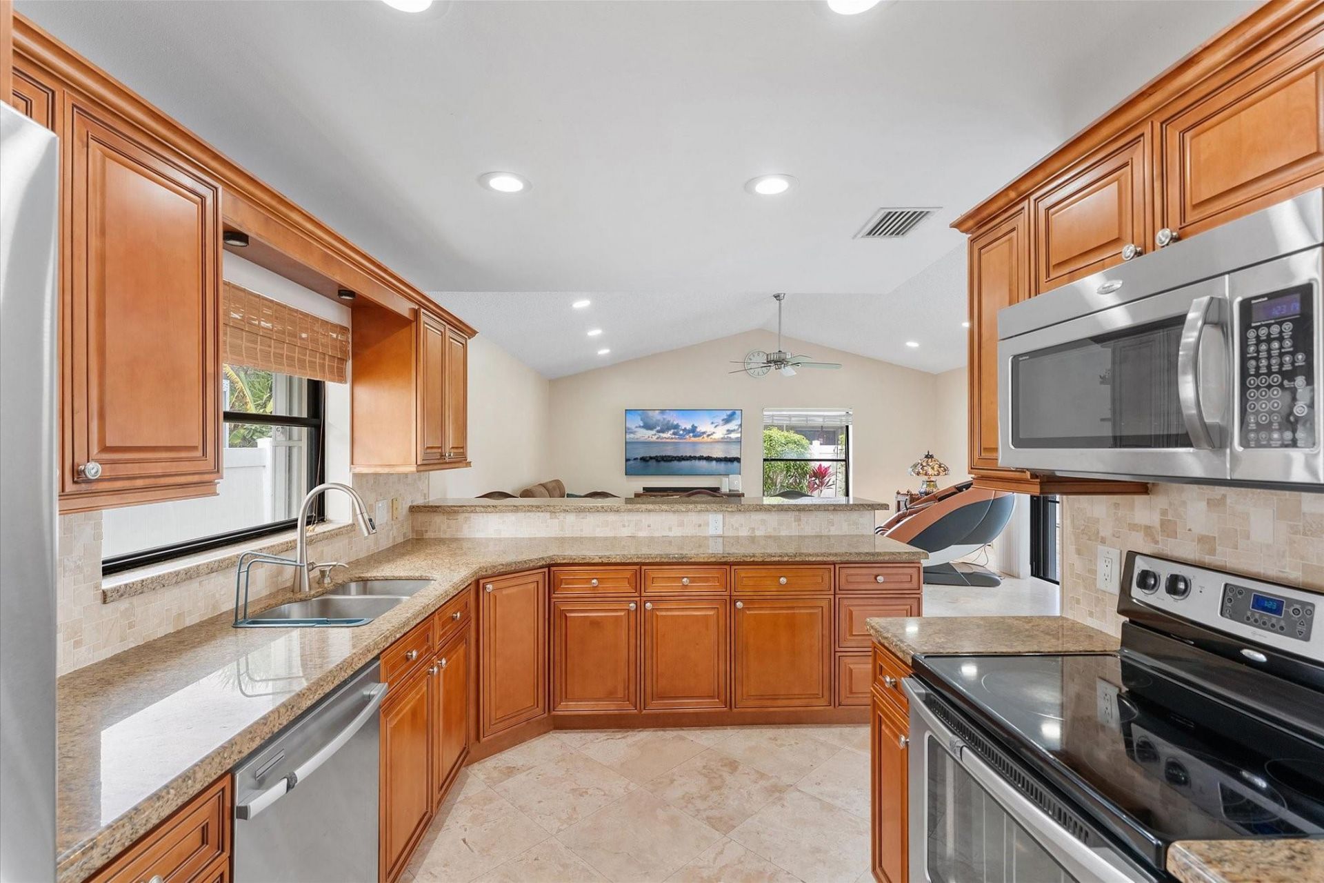 7207 NW 44 Street, Coral Springs, FL 33065 Photo