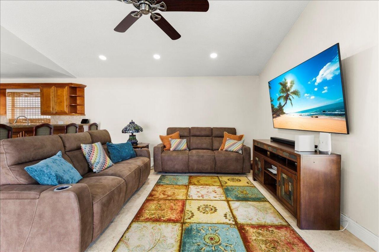 7207 NW 44 Street, Coral Springs, FL 33065 Photo