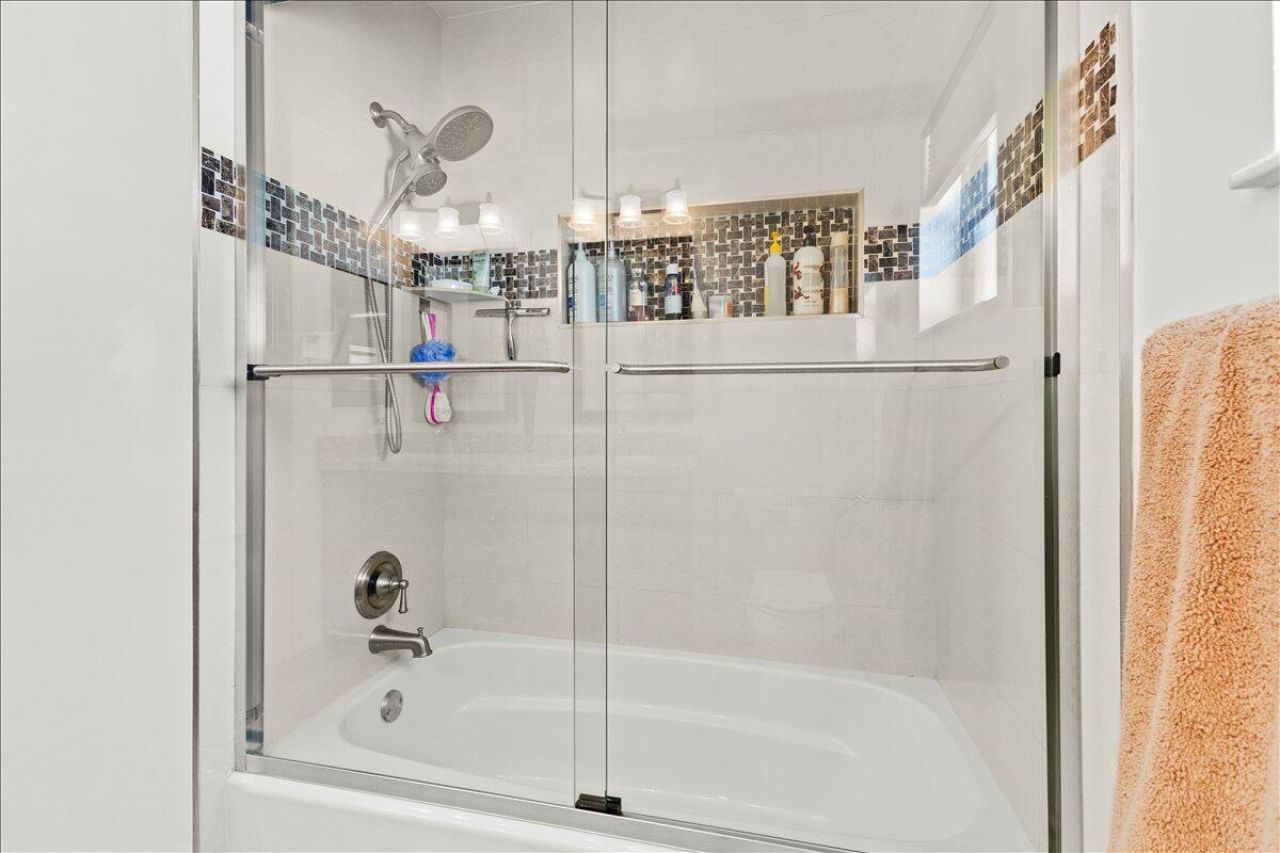 7207 NW 44 Street, Coral Springs, FL 33065 Photo