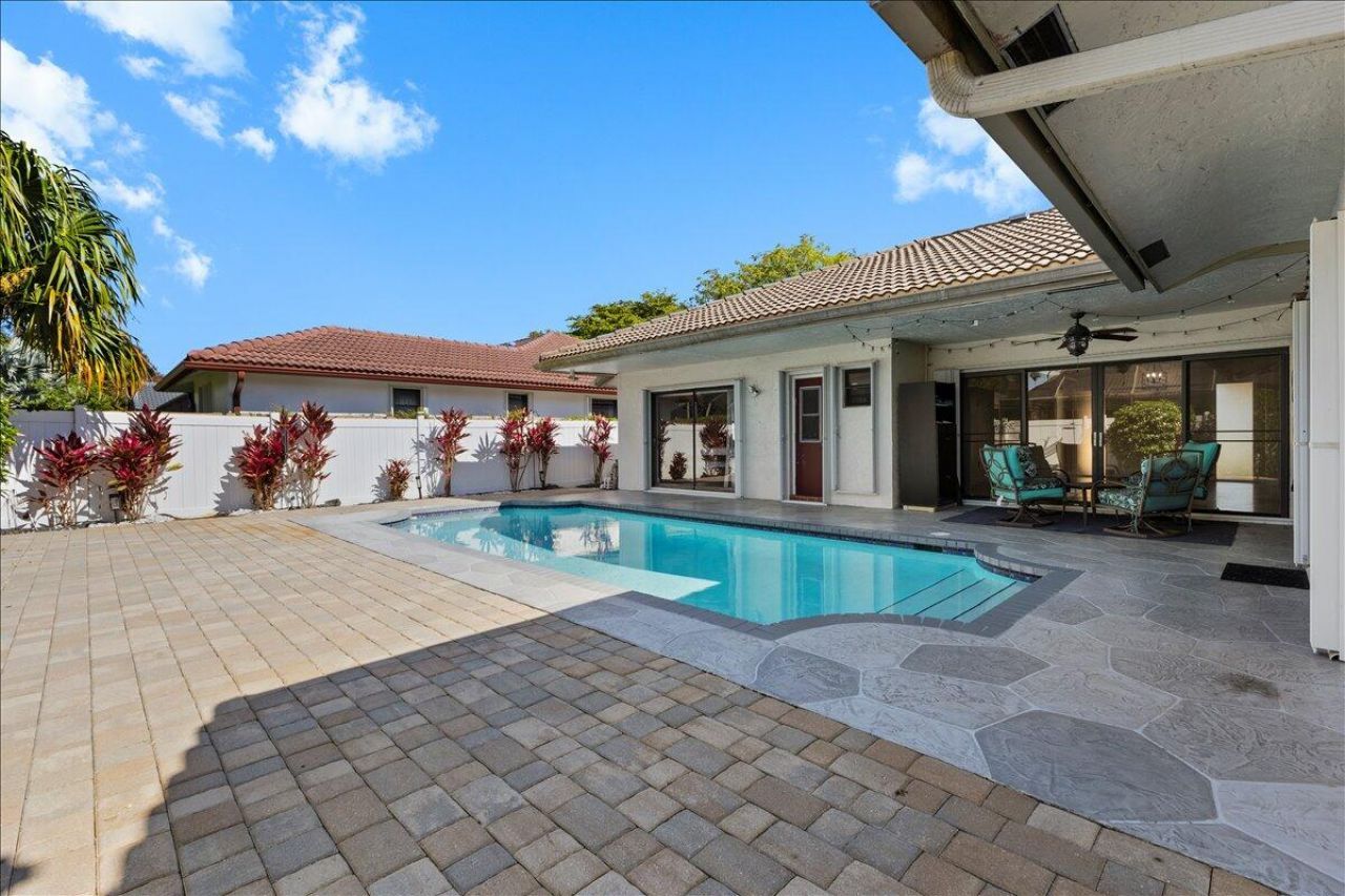 7207 NW 44 Street, Coral Springs, FL 33065 Photo