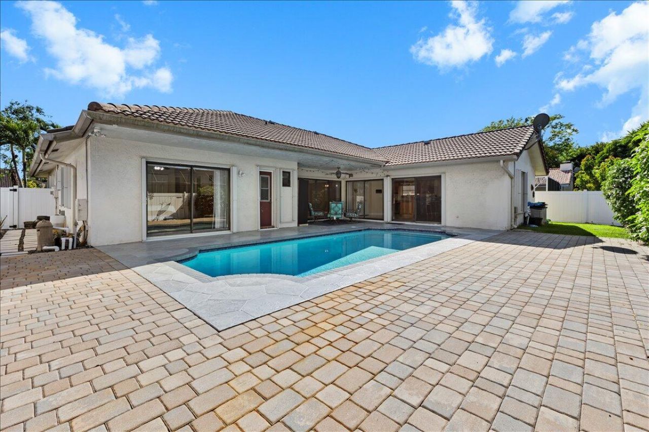 7207 NW 44 Street, Coral Springs, FL 33065 Photo