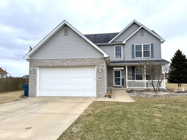 1906 Tallgrass Turn, Kankakee, IL 60901