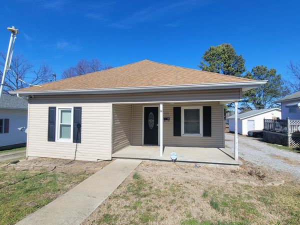 1211 E Elm Street, West Frankfort, IL 62896