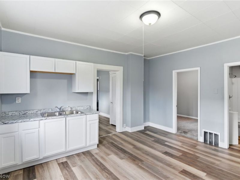 3359 E 65th Street, Cleveland, OH 44127 Photo 10