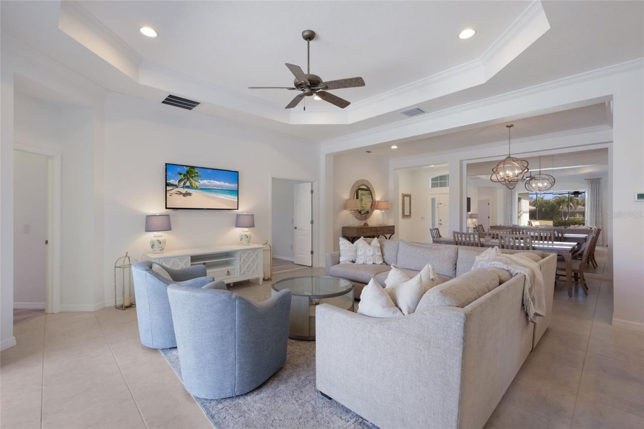 14335 Stirling Drive, Lakewood Ranch, FL 34202 Photo