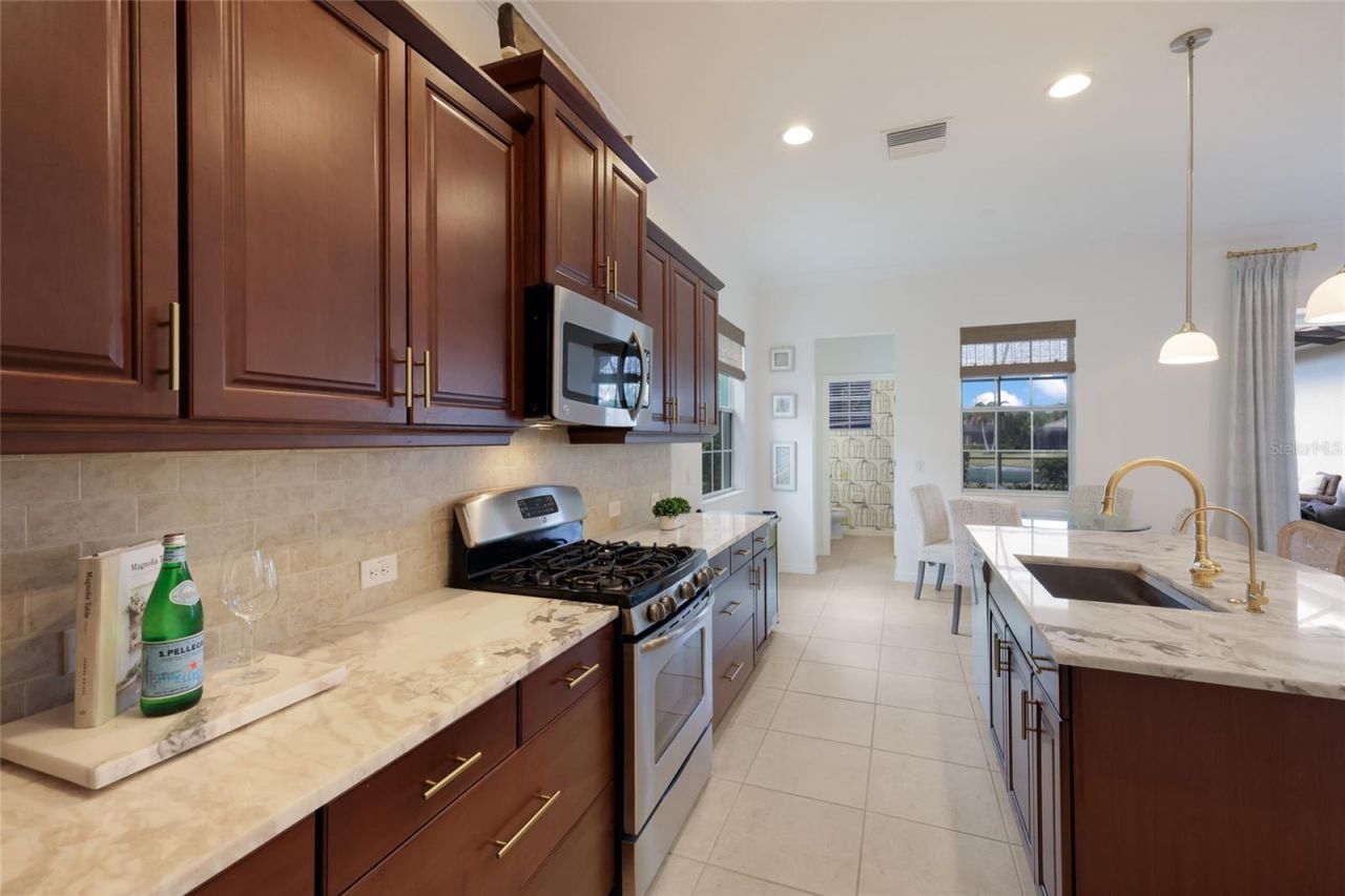 14335 Stirling Drive, Lakewood Ranch, FL 34202 Photo