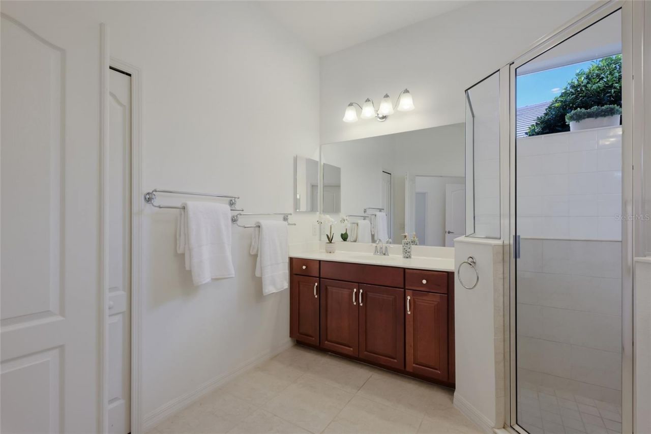 14335 Stirling Drive, Lakewood Ranch, FL 34202 Photo