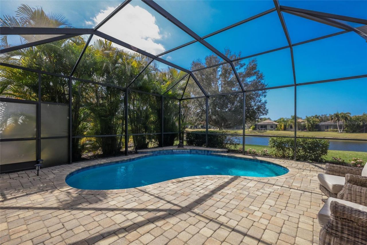 14335 Stirling Drive, Lakewood Ranch, FL 34202 Photo