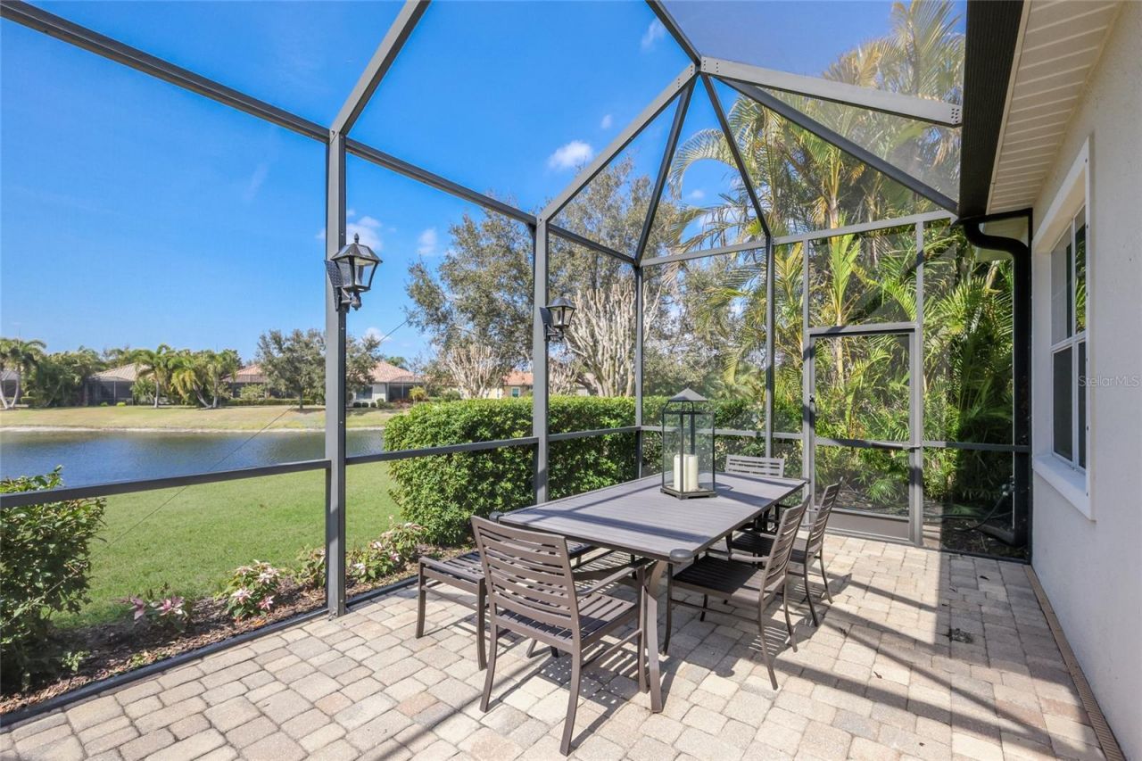14335 Stirling Drive, Lakewood Ranch, FL 34202 Photo
