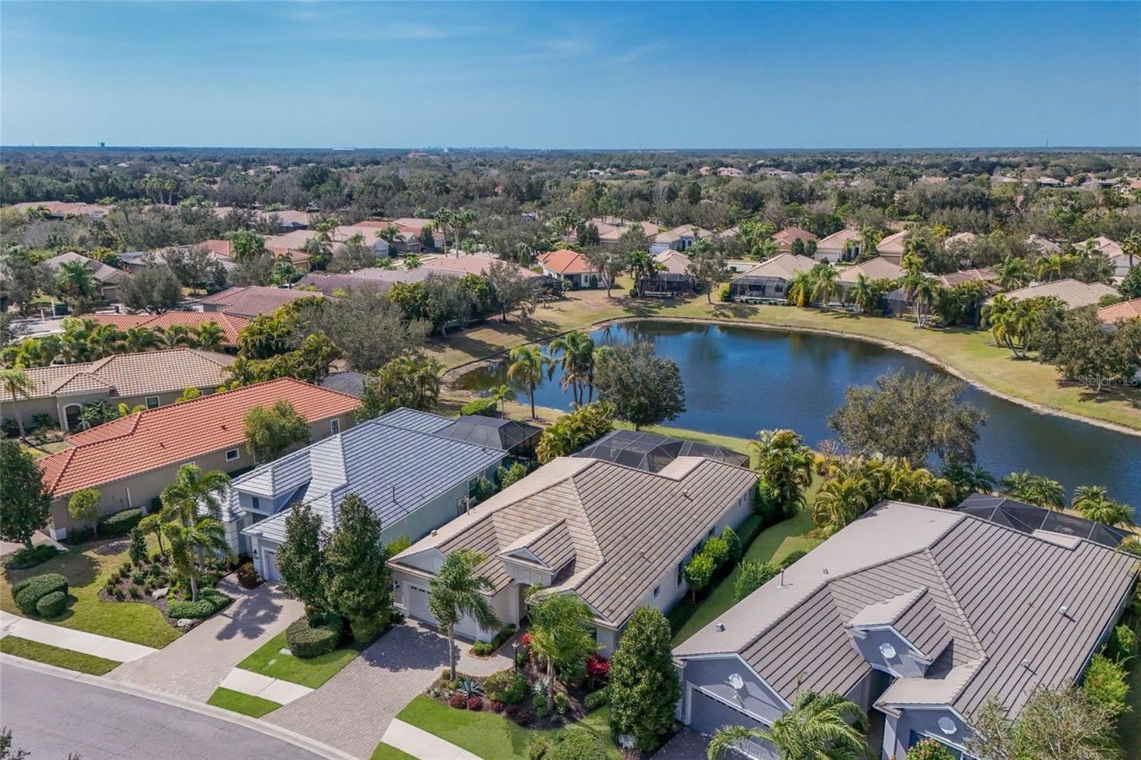 14335 Stirling Drive, Lakewood Ranch, FL 34202 Photo