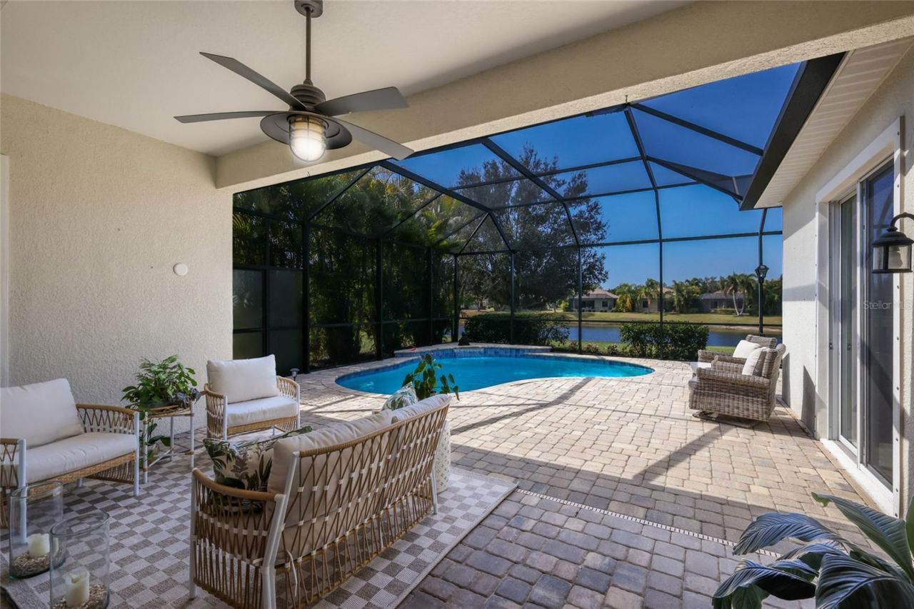 14335 Stirling Drive, Lakewood Ranch, FL 34202 Photo