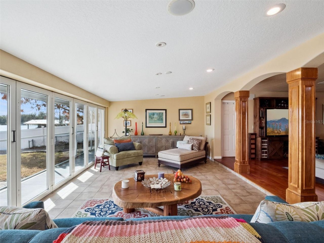 894 W Lake Holden Point, Orlando, FL 32805 Photo