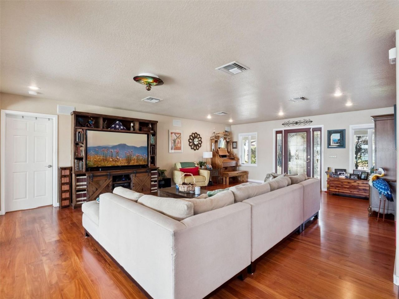 894 W Lake Holden Point, Orlando, FL 32805 Photo